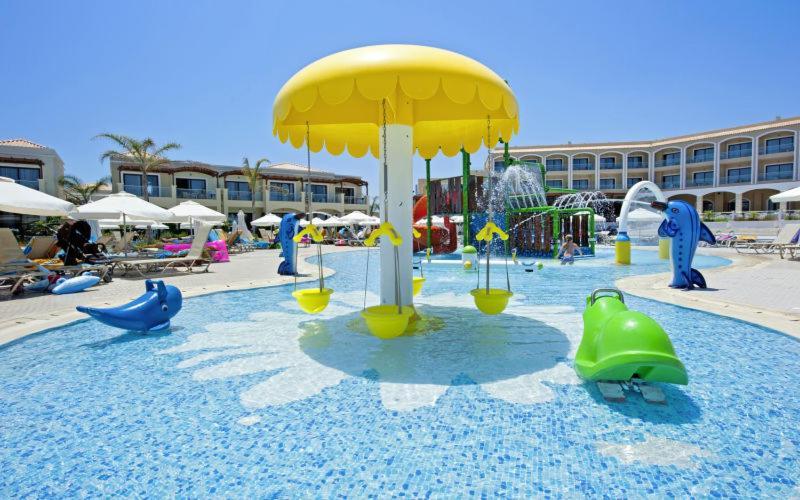Mythos Beach Resort Afándu Kültér fotó